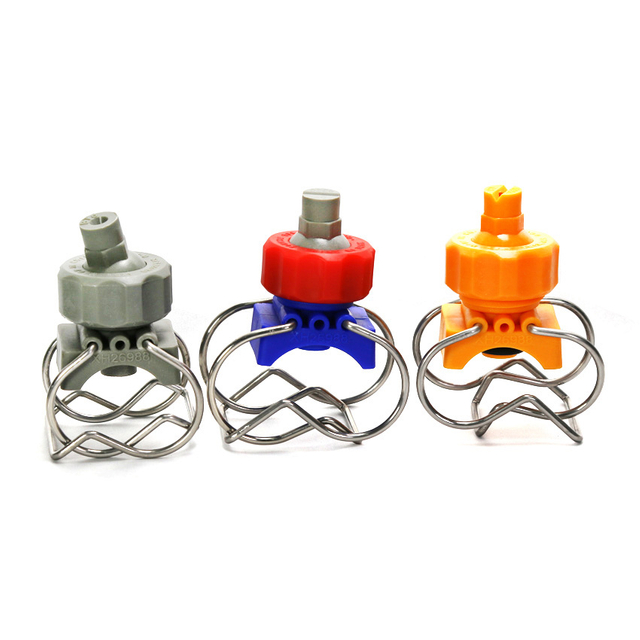 Clip-eyelet Spray Nozzle